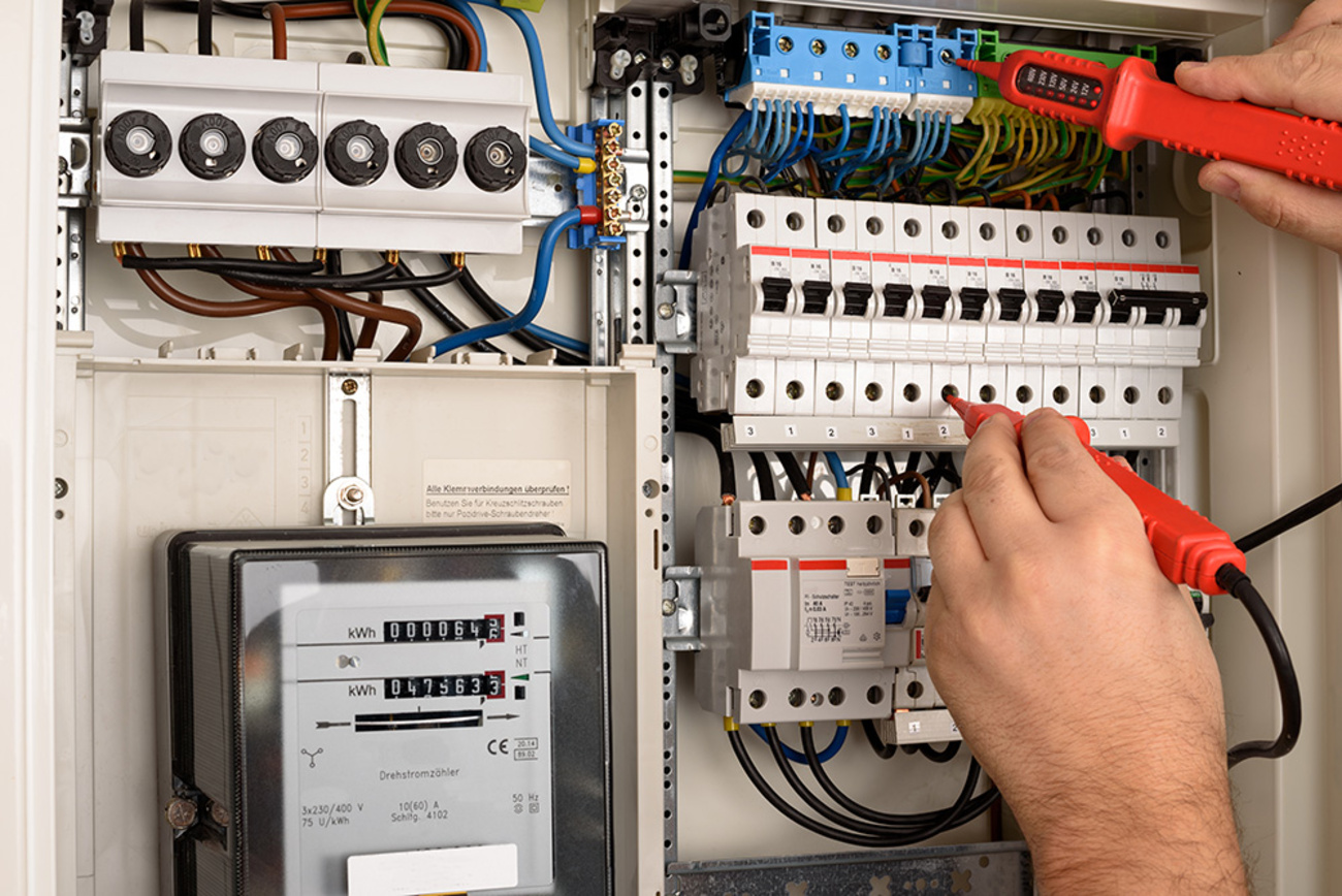 E-Check bei Klug & Schwartz Elektrotechnik GmbH in Neuental-Zimmersrode
